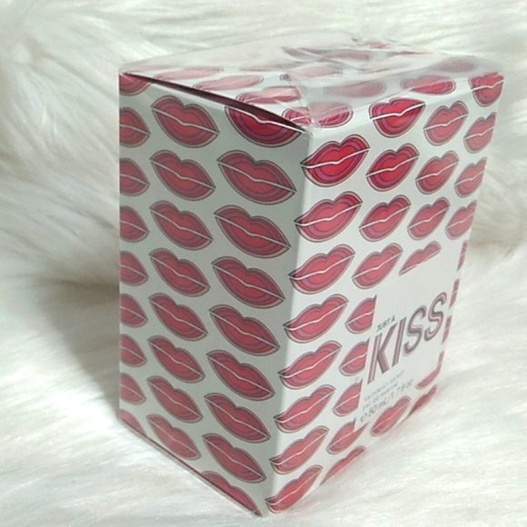 @MINTJUL01 SALE! NWT Victoria's Secret "Just A Kiss" 1.7oz - Picture 3 of 3